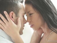 Mya Diamond s zmyselným sexom