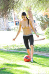 Megan Salinas, veľké dievča z futbalu