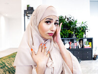 Aaliyah Yasin plná arabská kočka jebnutá