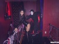 Gianna Dior hlboko zabalený