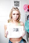 Naughty blond dievčatá Tiffany Watson a Brittany Andrews jebali
