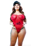 Callie Brooks sa osprchuje s čerstvými spermiami po fajčení a jazdení na mladom vtákovi
