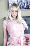 Jenna Fireworksová je na hovno a jazdí na šťastnom chlapíkovi v posteli s jej veľkými blondínkami