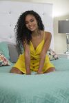 Horúca čierna a biela trojka s Alenou Croftovou a Scarlit Scandal sexy fuck