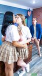 Hot Tri Roxie hriešnik a Octavia Reddel
