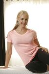 Veľkoprsá milf lesbická masáž Sarah vandella a magdaléna st. michaels