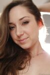 Remy lacroix žiada svojho nevlastného brata, aby ju navŕtal