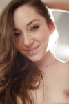 Remy lacroix žiada svojho nevlastného brata, aby ju navŕtal