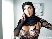 Oficiálna jediná arabská skurvená diera v jej spodnom prádle