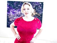 Dee Williams a slečna Whitney Morgan pamper šťastného chlapa s výhľadom na pov