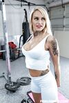 Stephanie miluje fitness mylf tvrdo jebal jej osobný tréner