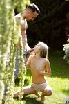 Tenká ruská gina Gerson anly fucked in the open field with raul costa