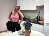 Mary cukríky po fajke v prdeli zozadu