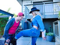 Brandi Love - kovbojka