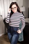 Gina Valentina a Whitney Wright sa navzájom olížu