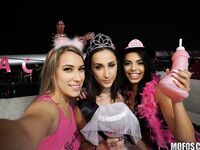 Ashley Adams a Gina Valentina spolu