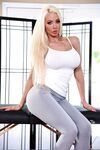 Nicolette Šea zložité masérky milf