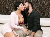 Romi Rain je ťažké ísť