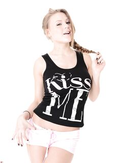 Viola Bailey sexy teen suna