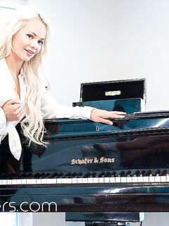 Elsa Jean - Pov kurva