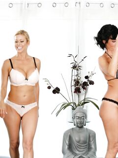 Veronica Avluv a Alexis Fawx sú nemravní maséri