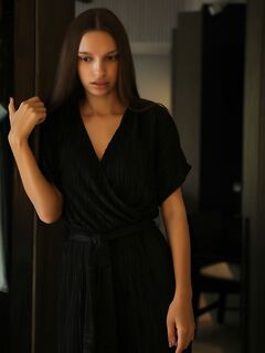 Elin - MetArt